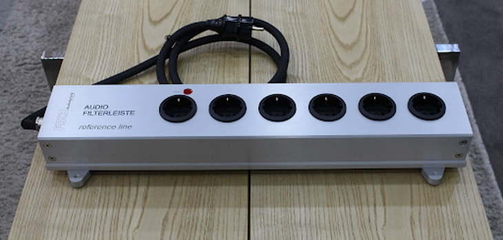 Reference line. Сетевой фильтр Fisch audiotechnik. Fisch reference line фильтр. Fisch AFL reference line. Fisch на 4 розетки аудио фильтр.